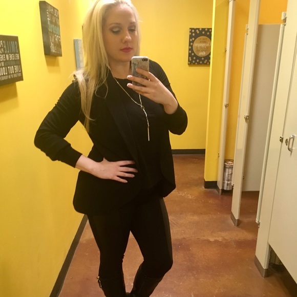 Meet your Posher, Meredith - Picture 3 of 11